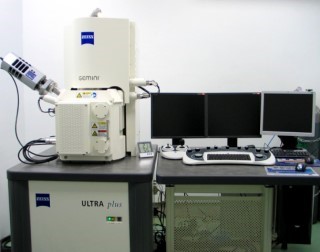 場發射掃描式電子顯微鏡(UltraPlus)